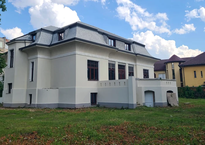 Casa Muhle a fost reabilitată prin dispoziția instanței, după ce a fost lăsată să se degradeze