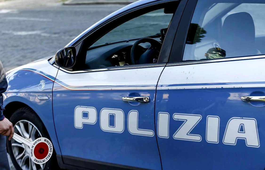 Un român de 51 de ani a fost găsit mort după zece zile în anexa unui restaurant din Italia