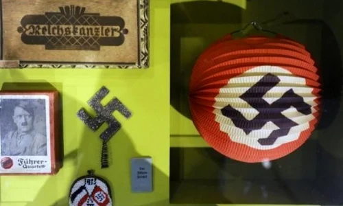 Adolf Hitler, prima oară omagiat la Berlin din 1945   VIDEO jpeg