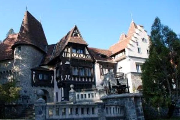 Peste 80% dintre operatorii din turism dețin o asigurare pentru bunuri și clădiri