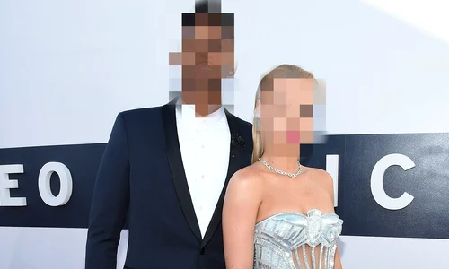 cuplu logodna anulata jpeg