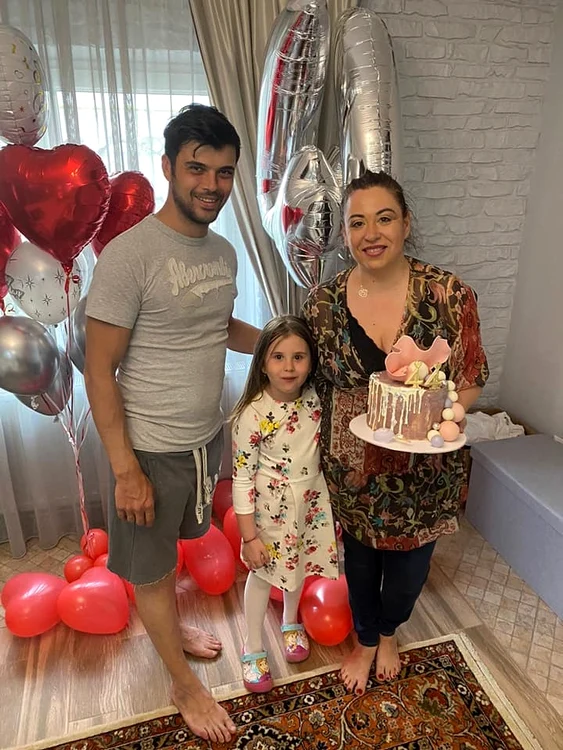 7 oana roman 44 de ani 3 jpg jpeg