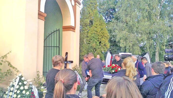 Artistul va fi înmormântat la Agnita