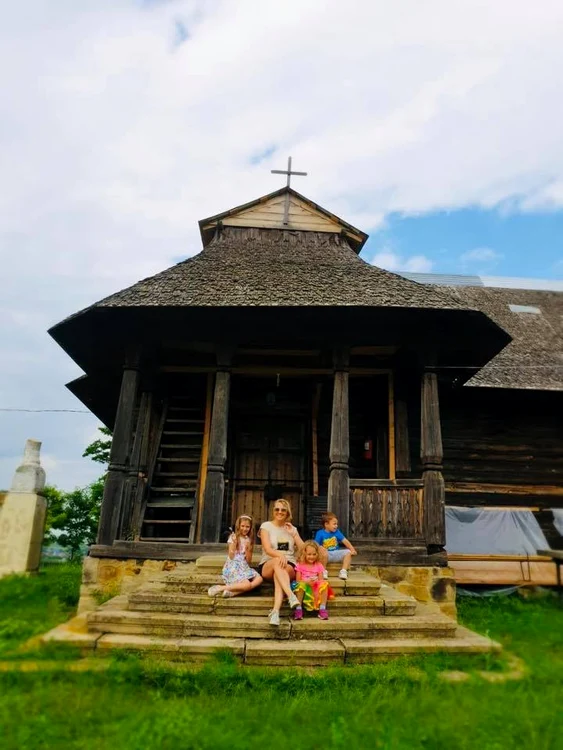 4 mirela vaida vacanta cu copiii in moldova natala targu frumos 3 jpg jpeg