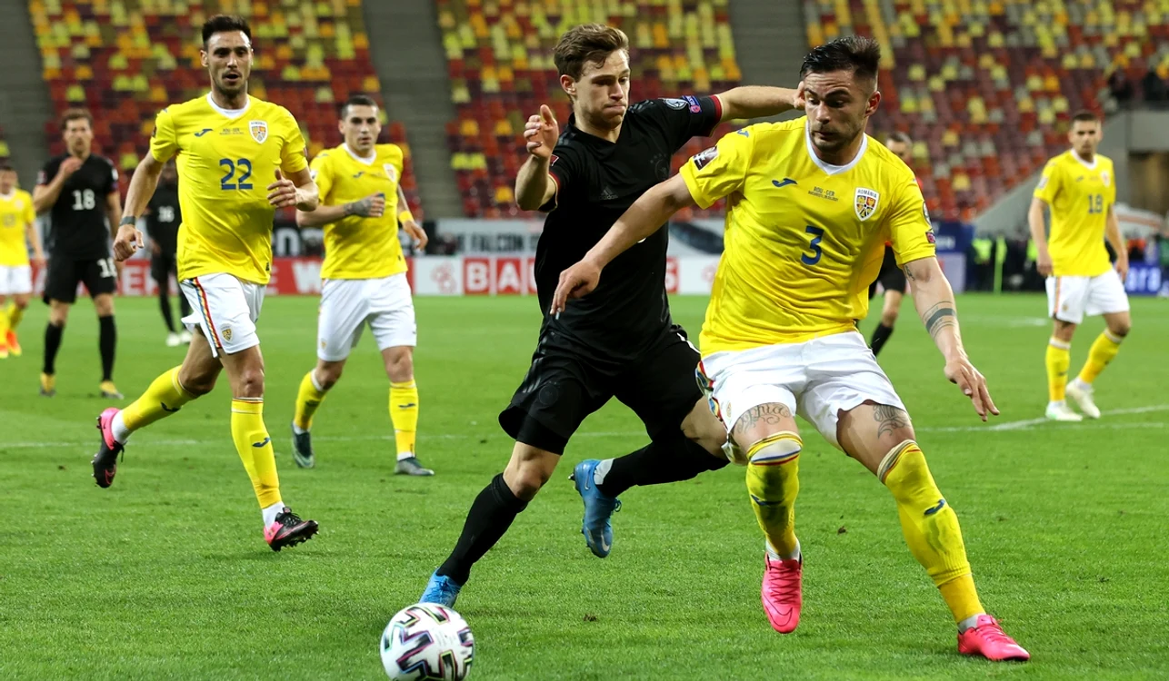 Alin Toșca (dreapta) va juca un an în fotbalul saudit (FOTO: Getty Images)