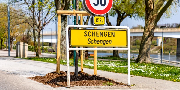 Schengen shutterstock 10 jpg