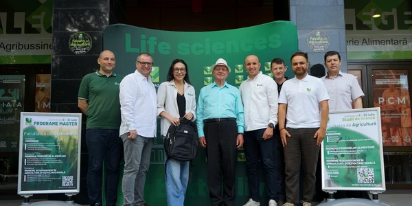 barbat de 87 de ani s a inschis pentru prima data la facultate foto ziarul de iasi jpg