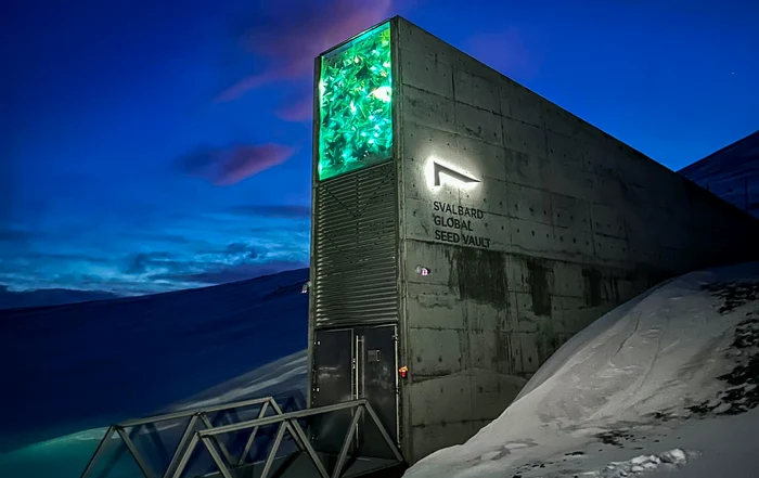 „Depozitul Apocalipsei” din Svalbard. FOTO: Facebook / Hurtigruten Svalbard
