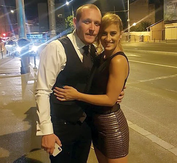 What’s Up s-a combinat cu frumoasa violonistă imediat după divorţul de Simina