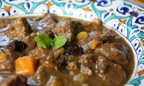 mancare prune uscate carne jpeg