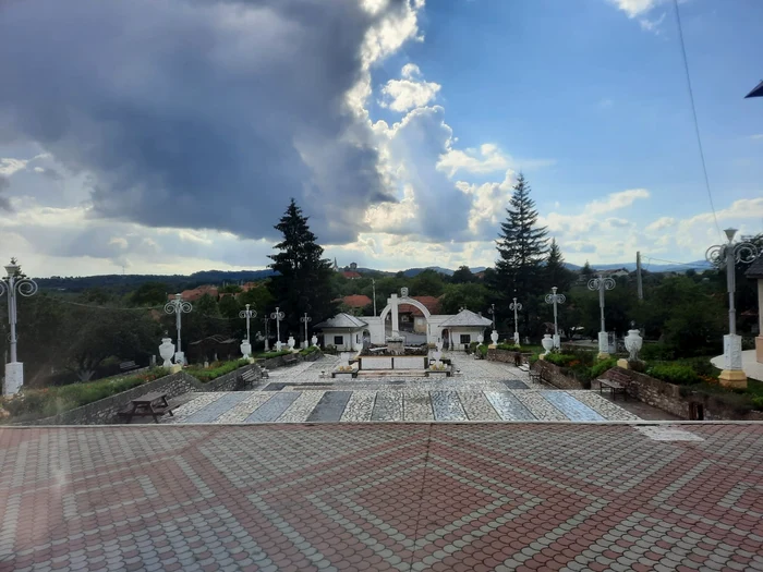 Cea mai mare biserică ortodoxă construită în spațiul rural din România FOTO Mariana Iancu