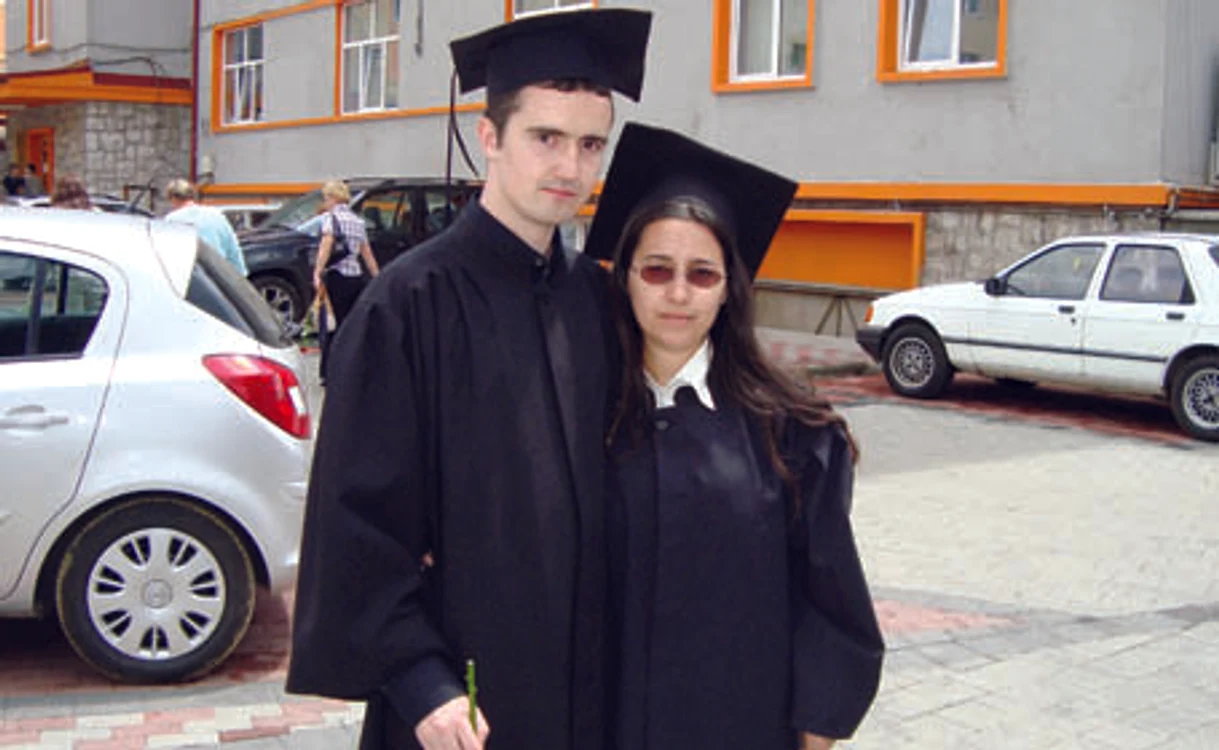 Adela Pîrlică şi Daniel Popa pleacă să studieze în Franţa