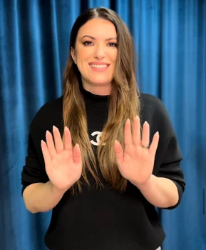 "După prima lui beție m-a sunat și mi-a spus că mă iubește, a prins curaj!”, a mai adăugat artista 