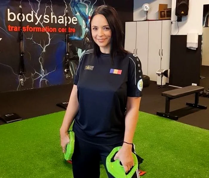 
    Andreea Marin, alături de antrenorul de fitness Flavius UrsachiFoto Instagram  