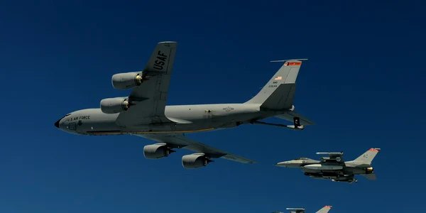 avion cisterna4 jpg