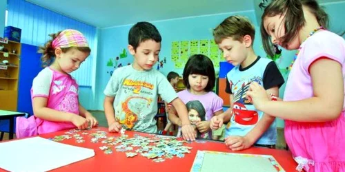 Doar jumătate din copiii din Capitală merg pe timp de vară la grădiniţă