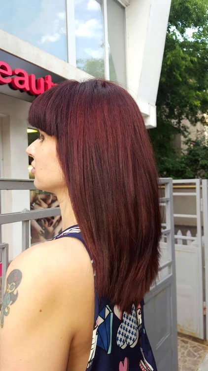 Roxana s-a vopsit roşcată