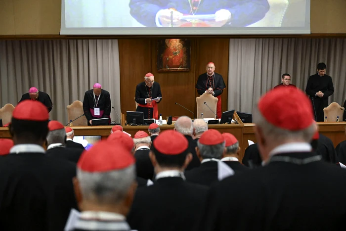 Cardinali la Vatican pentru pregătirea conclavului FOTO Profimedia 