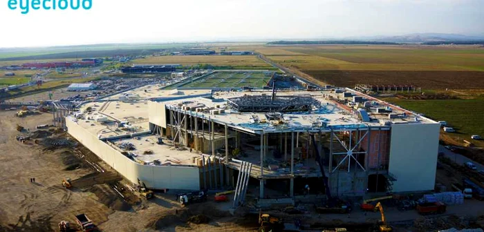 Ploieşti Shopping City, văzut din aer. FOTO: eyecloud.ro