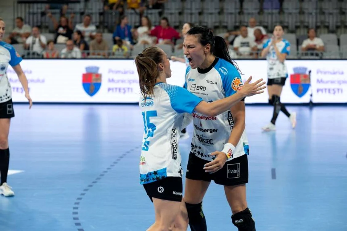 Cristina Neagu se apropie la 3 goluri de titlul de golgeter al Champions League Foto: CSM București