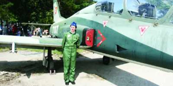 Simona Măierean, prima româncă  pilot de MIG