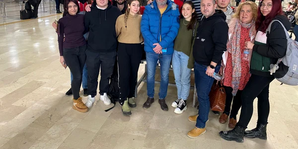 Români aduși din Turcia cu un avion MAPN în țară FOTO MAE / Facebook 