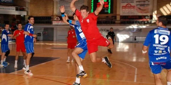 Handbaliştii orădeni se luptă să ajungă din nou în Liga Naţională