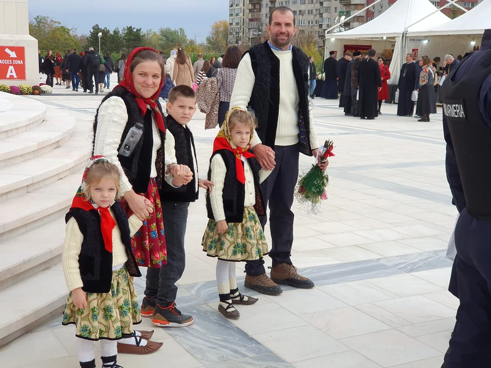 Familia Hotea a venit tocmai din Maramureș. foto: click!