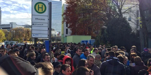 Mii de romani la vot in Munchen