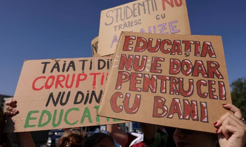 Protest educație - mii de profesori în Piața Victoriei FOTO Inquam / Octav Ganea 