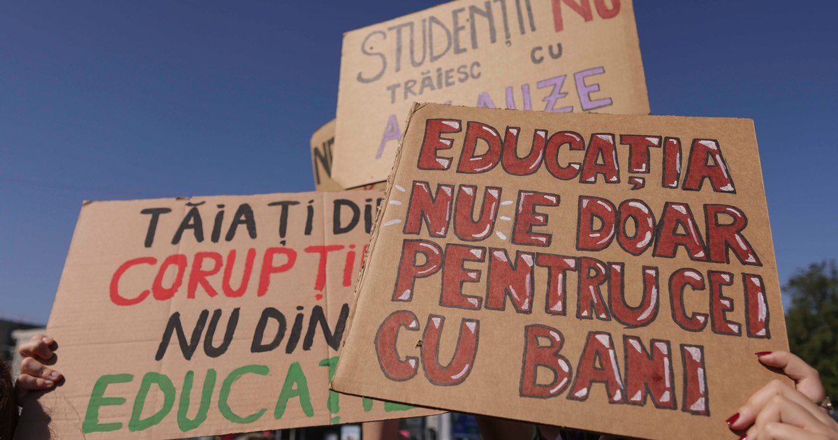 Scandal nou în Ministerul Educației din cauza unei circulare care taie cheltuielile de personal. Sindicatele anunță proteste