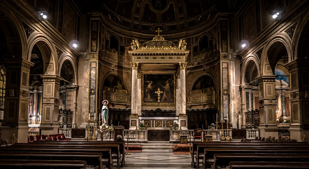 De ce femeile nu au voie în Sfântul Altar / Foto: Pexels