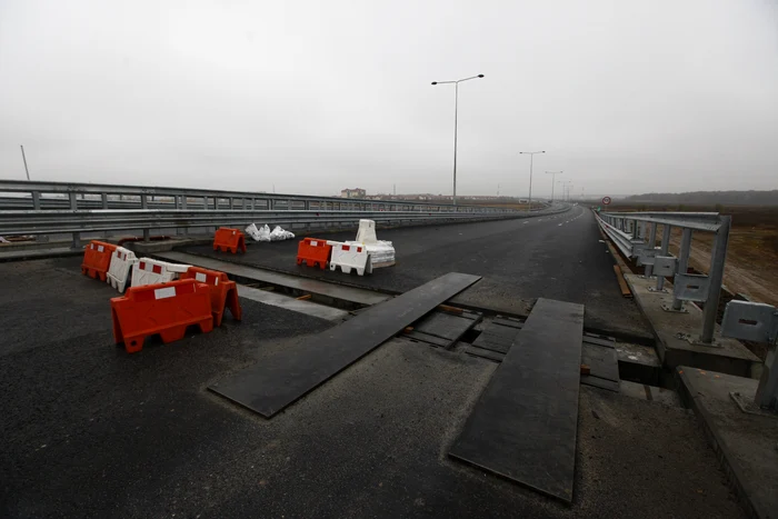 Rosturile de la poduri nu sunt finalizate