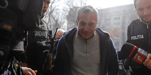 Georgescu săltat și dus la parchetul general FOTO INSTANT CG PG 008 INQUAM Photos Malina Norocea jpg