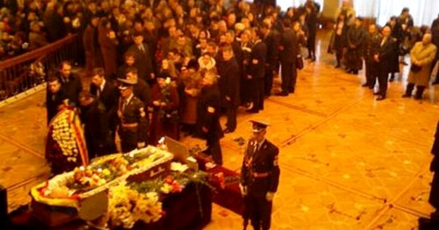 Funerariile fostului mare poet, Grigore Vieru