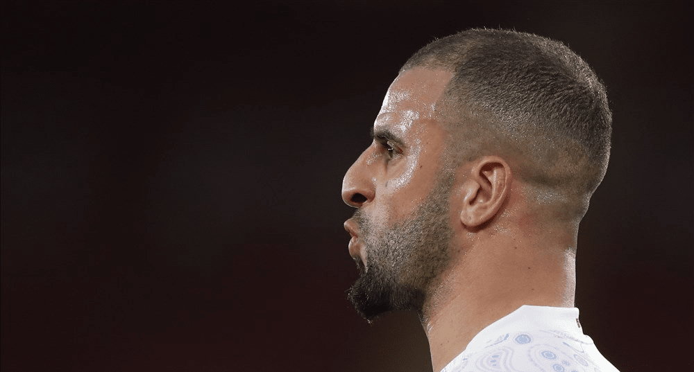 Fotbaliștii au luat-o razna! Kyle Walker, de la Manchester City, și-a dat jos chiloții în public și a pipăit o femeie VIDEO