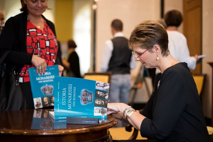 Lansarea manualului şcolar „Istoria Monarhiei din România” foto Radu Moldoveanu MNAR 19 septembrie 2017 3 jpeg