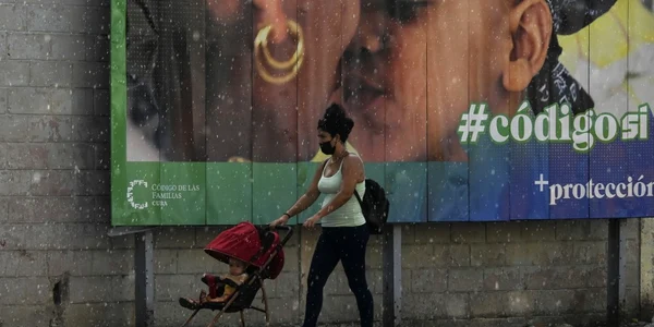 mama afis pro noul cod al familiei cuba havana AFP
