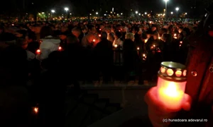 Reprezentanții bisericii sfătuiesc toți credincioșii să stea în Noaptea de Înviere acasă și să urmărească slujba la televizor  jpeg