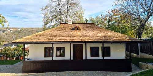 Bojdeuca lui Ion Creangă, după renovare (foto: Facebook / Costel Alexe)