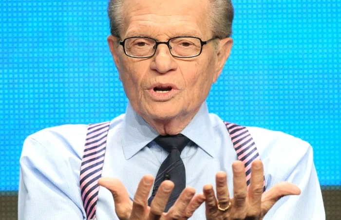 Celebrul Larry King se va întoarce pe micile ecrane cu un nou talk-show politic care va începe luna viitoare FOTO AFP