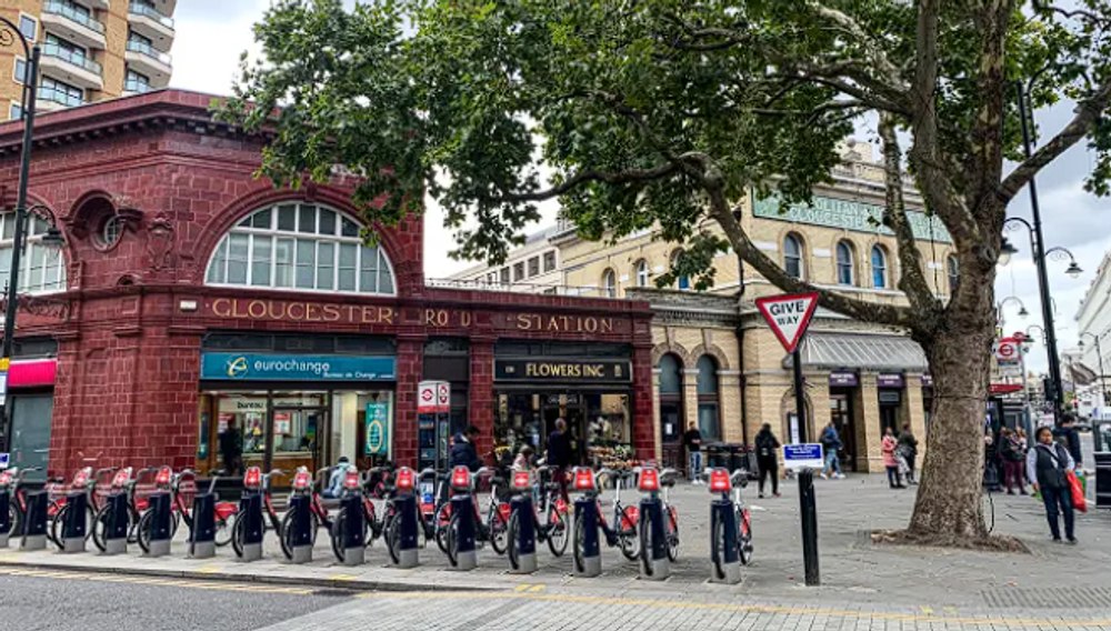 Cum arată cea mai înfricoșătoare stație de metrou din Londra. Se află într-un cartier exclusivist: „Este stranie”