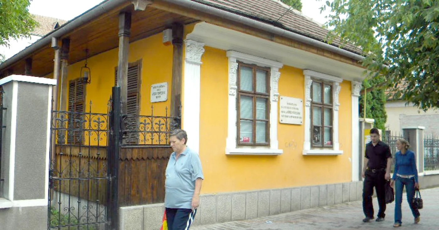 Casa lui Mureşanu  a devenit bibliotecă