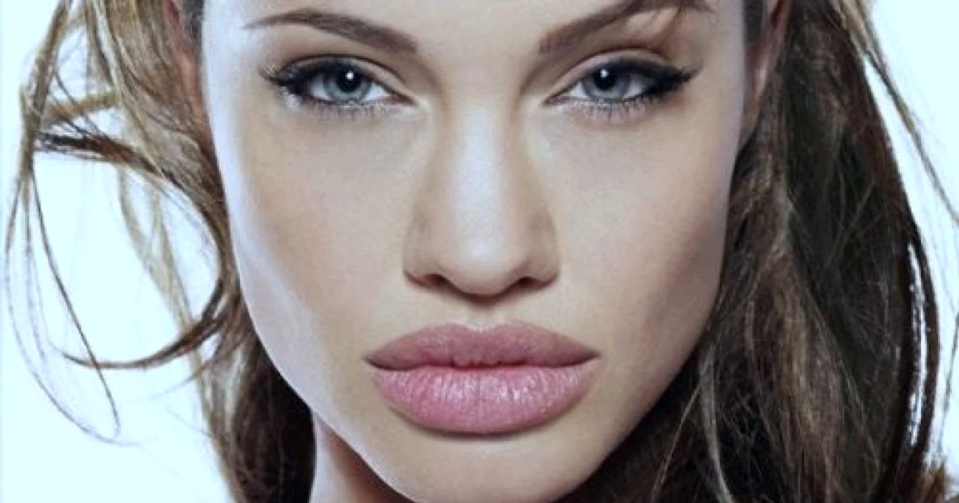 Așa ar arăta Angelina Jolie, dacă ar pierde controlul asupra ședințelor de botox