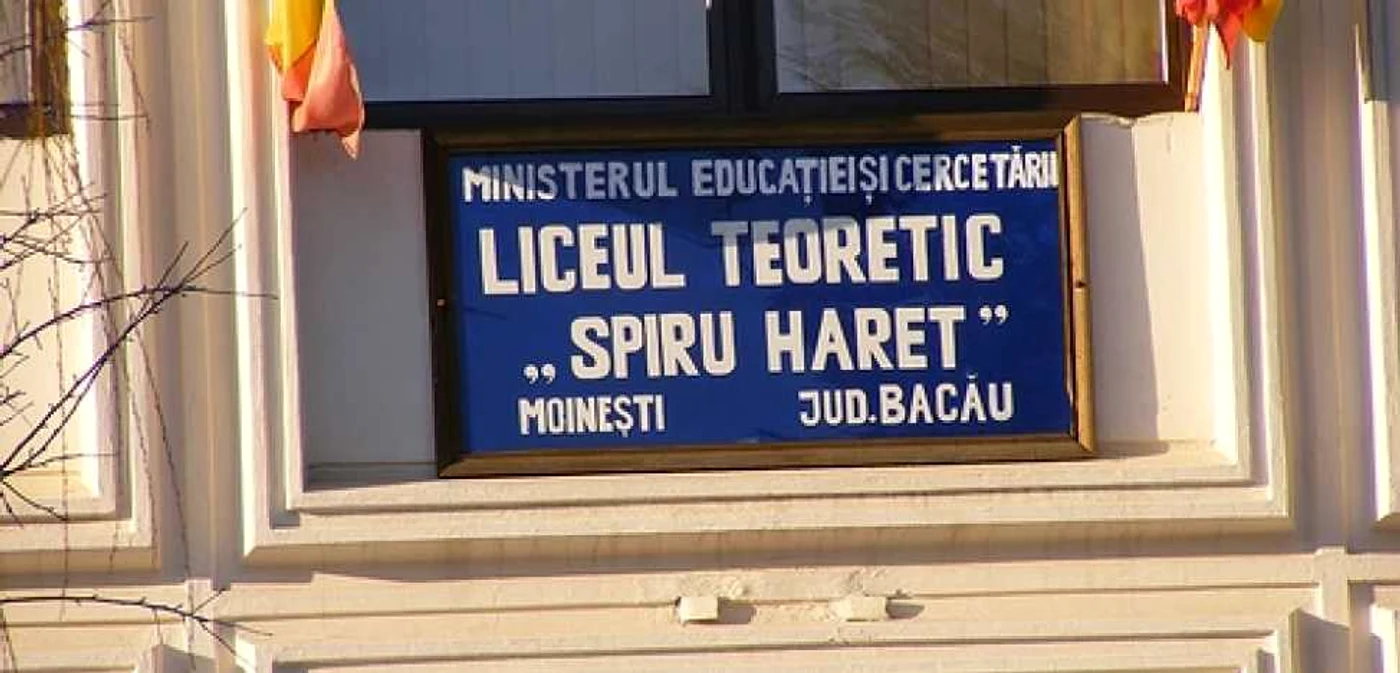 La Liceul „Spiru Haret” din Moineşti învaţă peste 800 de elevi
