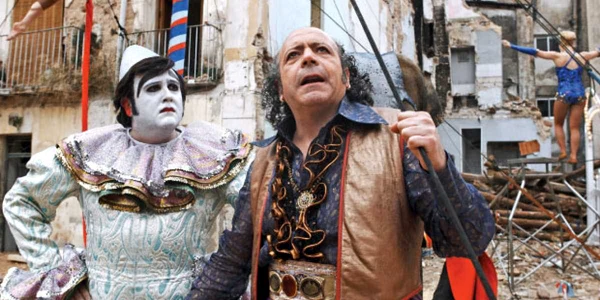 Lumea circului  din filmul lui Alex de la Iglesia este un pretext pentru meditaţie