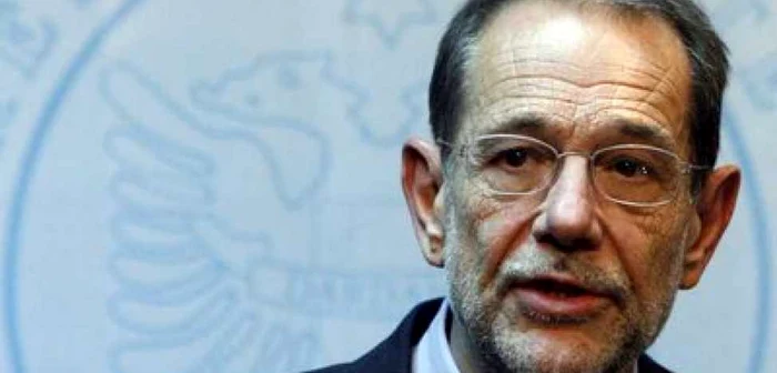Javier Solana: Karzai şi Abdullah să formeze un Guvern de uniune naţională