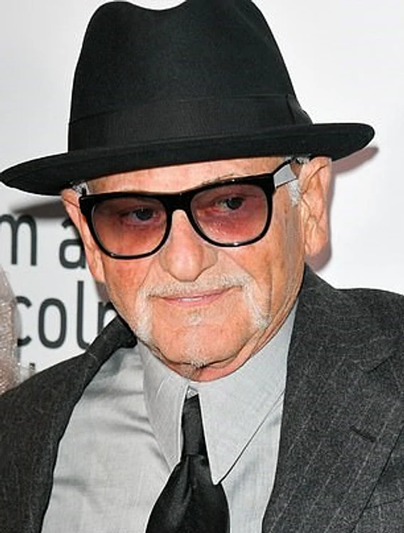 Astăzi, Pesci are 77 de ani  şi a fost laureat cu Oscar