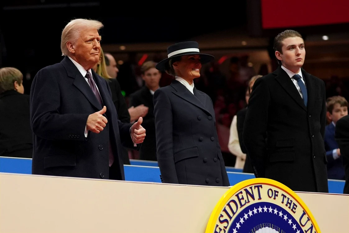 Donald Trump cu Melania Trump și cu Barron Trump în ziua învestirii   profimedia 0955832829 jpg