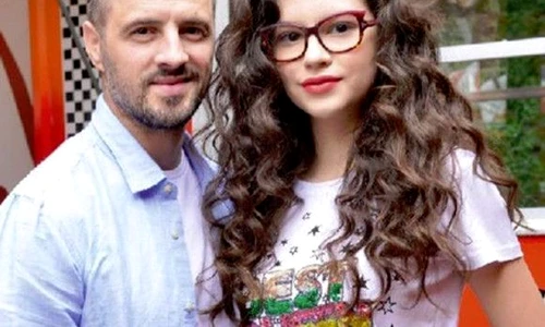 3 cum arata cleopatra stratan la 17 ani foto 2 jpg jpeg